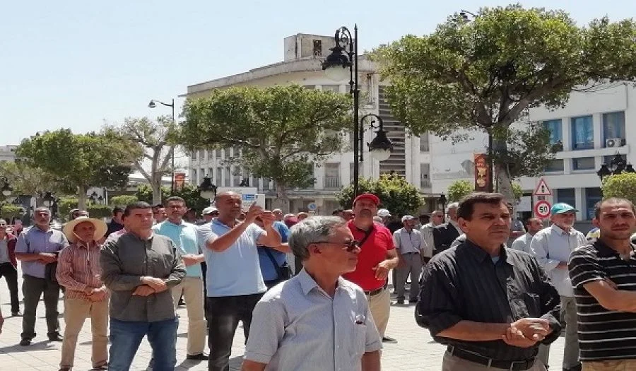 شبكة مرسال قطر: تونس.. مظاهرة لحزب التحرير رفضًا للصراع السياسي الراهن